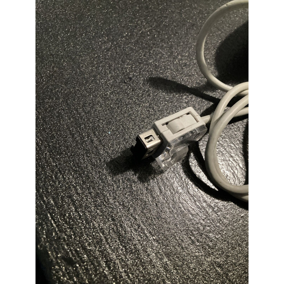 Official OEM White Nintendo Nunchuck for Nintendo Wii or Wii U - Picture 7 of 9